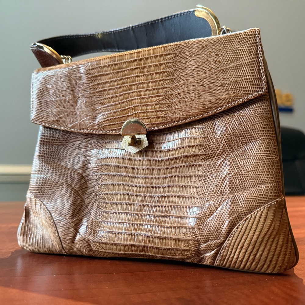 Vintage (1960’s) lizard skin purse